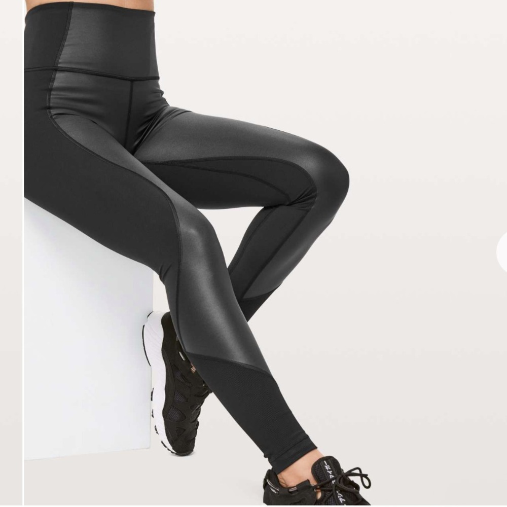 Lululemon Wunder Under High-Rise
Tight *Shine 28"